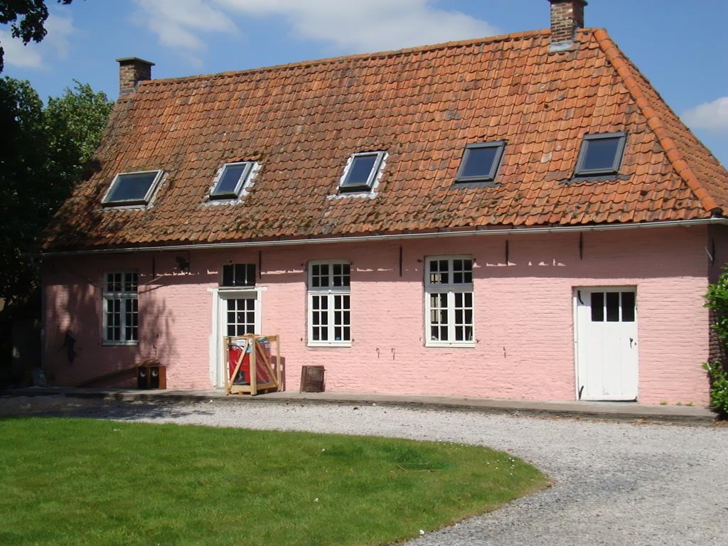 B&B Chateau Bagatelle Frasnes-lez-Anvaing Buitenkant foto